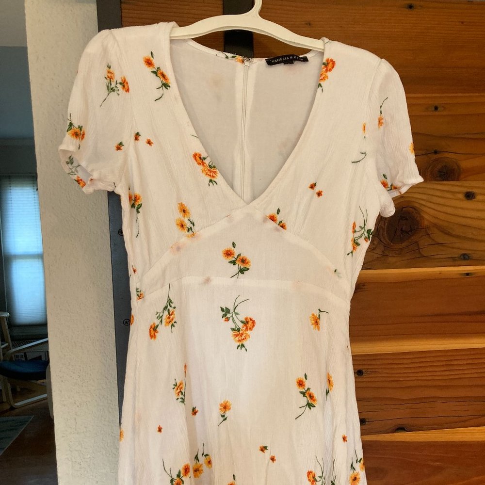 Kendall & Kylie White/Orange Floral Summer Ruffle dress - Size S